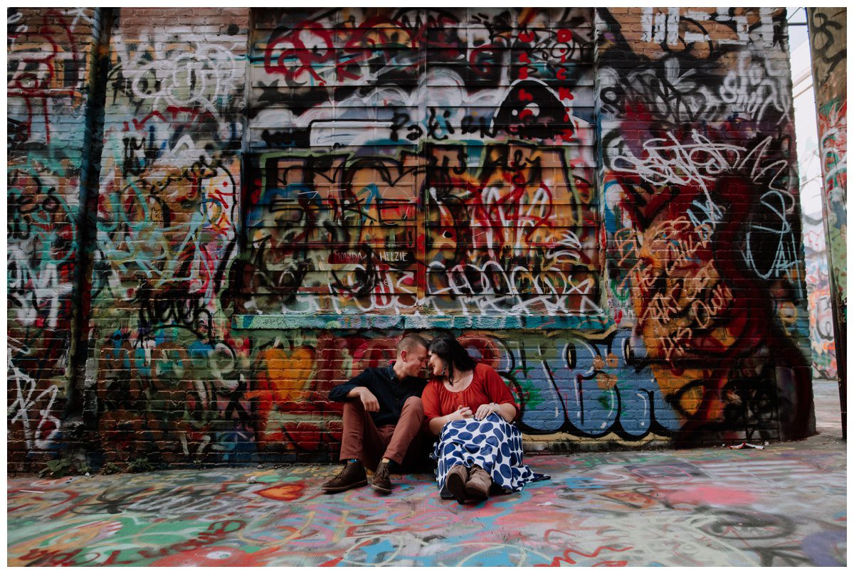 Grafitti Alley Engagement, Baltimore Engagement Session, American Visionary Museum Engagement, Baltmore Inner Harbor Engagement