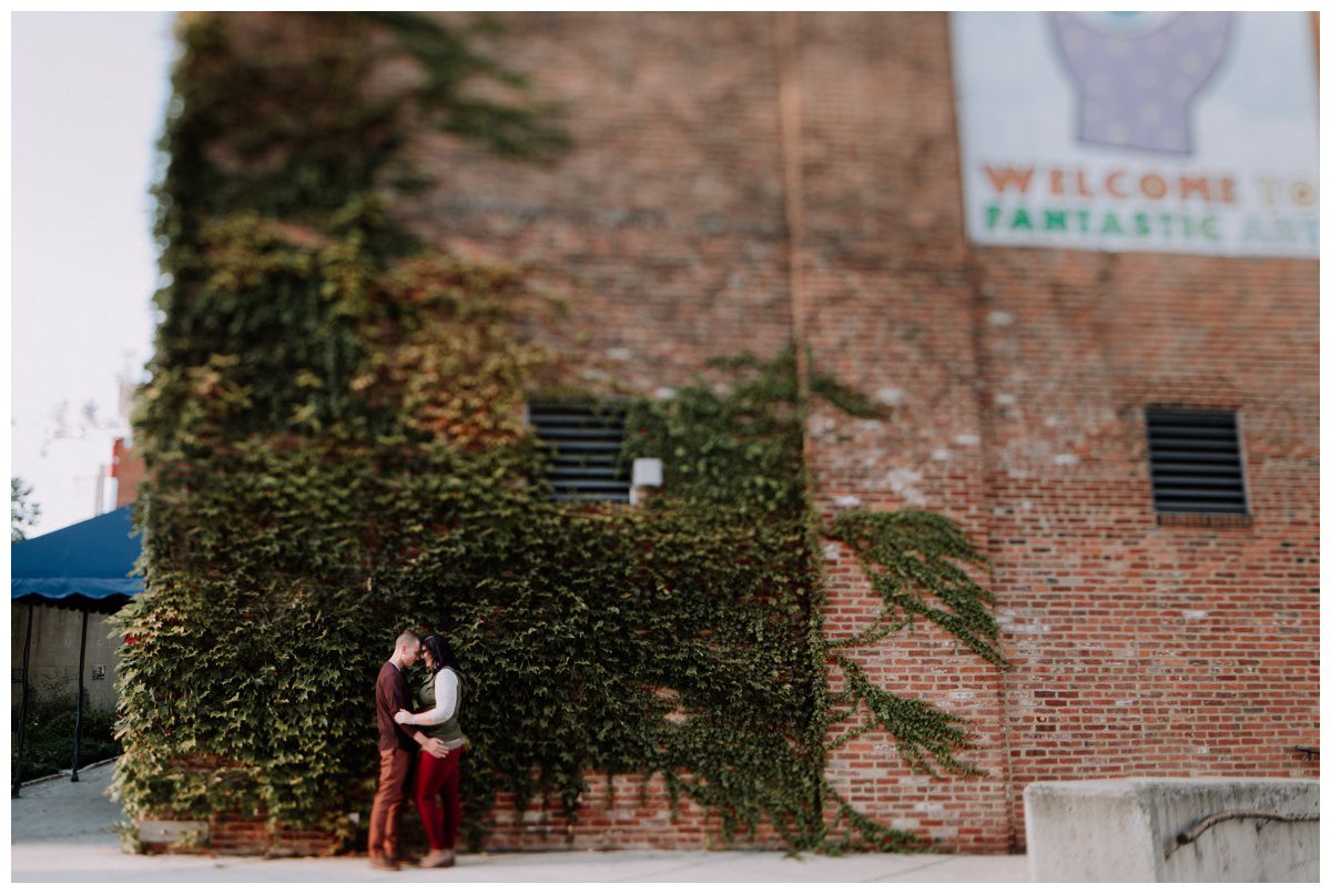 Grafitti Alley Engagement, Baltimore Engagement Session, American Visionary Museum Engagement, Baltmore Inner Harbor Engagement