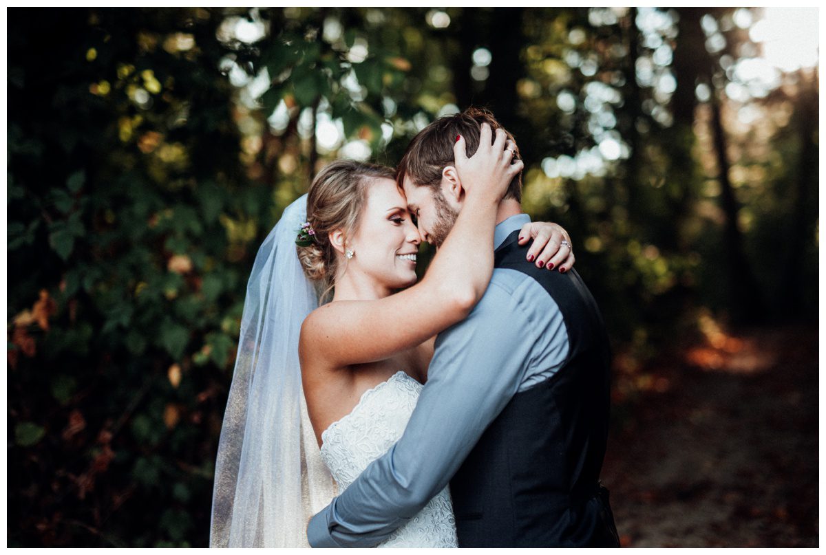 Historic Round Barn Gettysburg Wedding-119.jpg