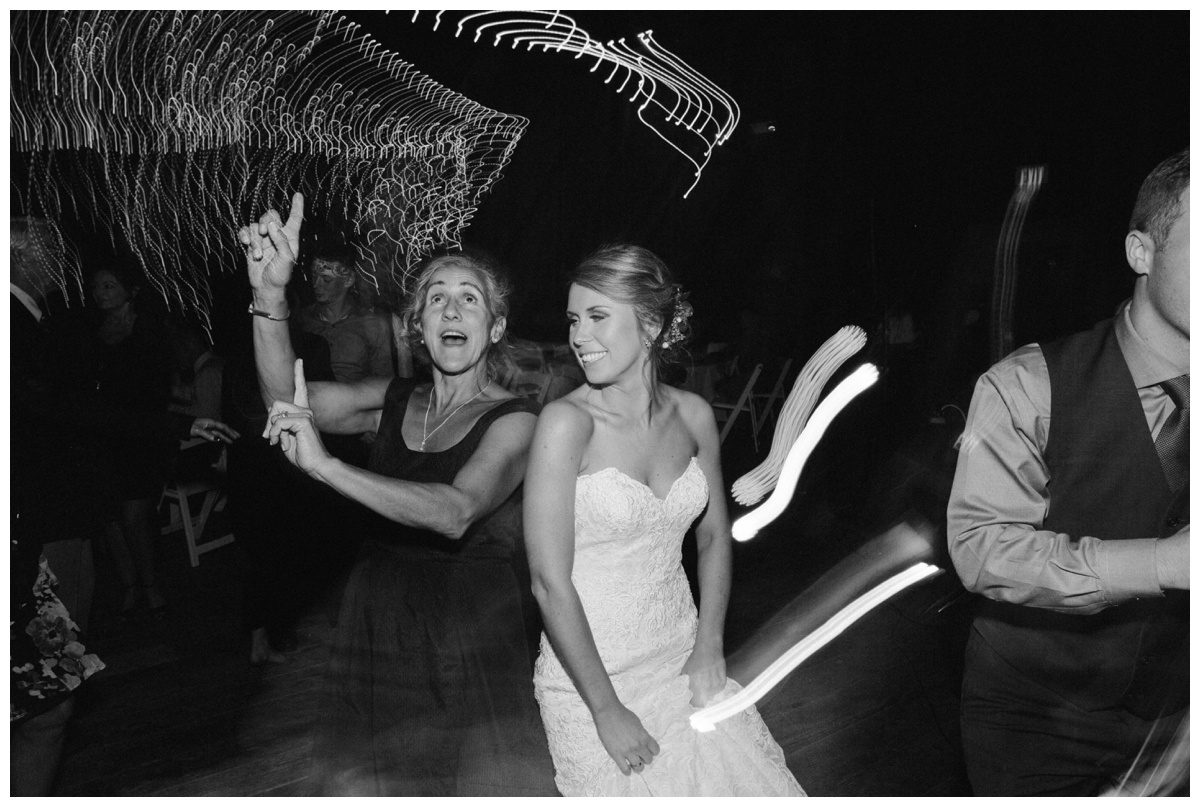 Historic Round Barn Gettysburg Wedding-227.jpg