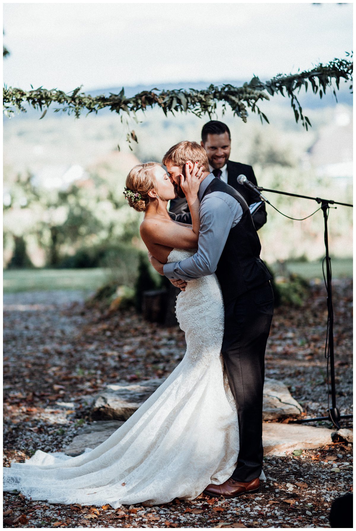 Historic Round Barn Gettysburg Wedding-89.jpg