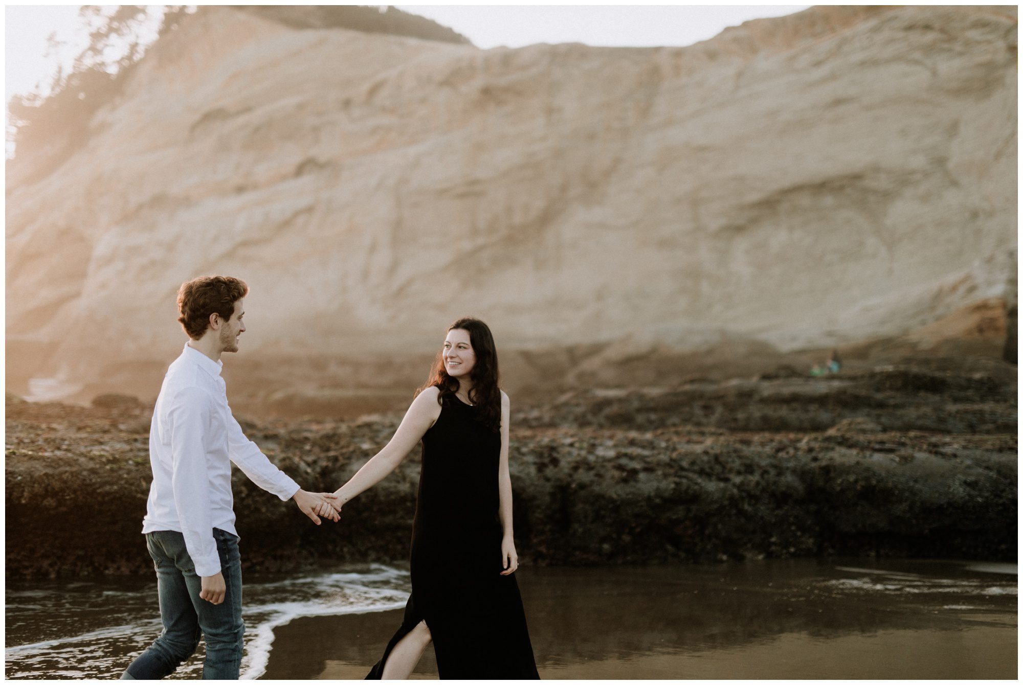 Cape Kiwanda Engagement Photographer-108.jpg Cape Kiwanda Engagement Photographer-108.jpg