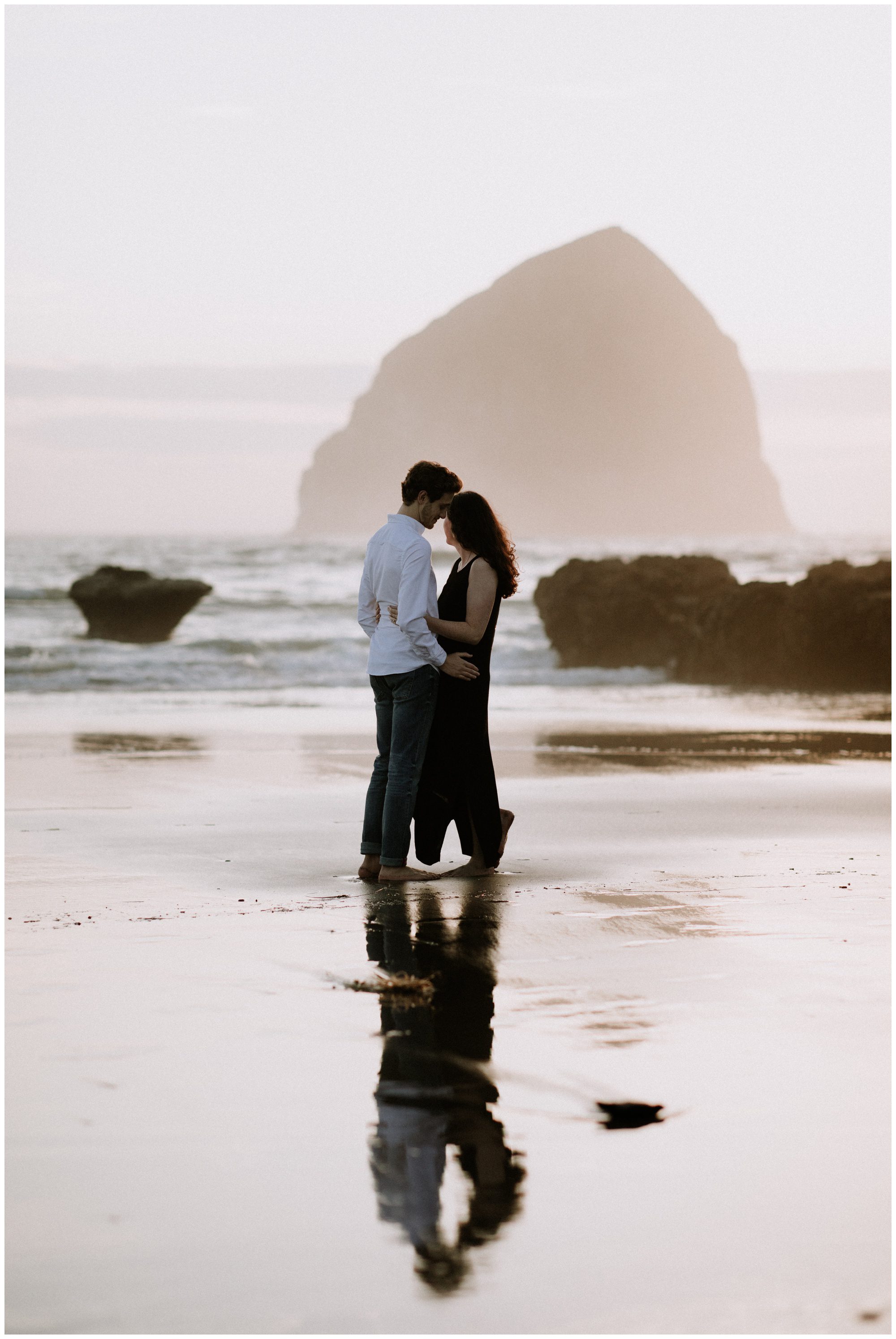 Cape Kiwanda Engagement Photographer-95.jpg Cape Kiwanda Engagement Photographer-95.jpg