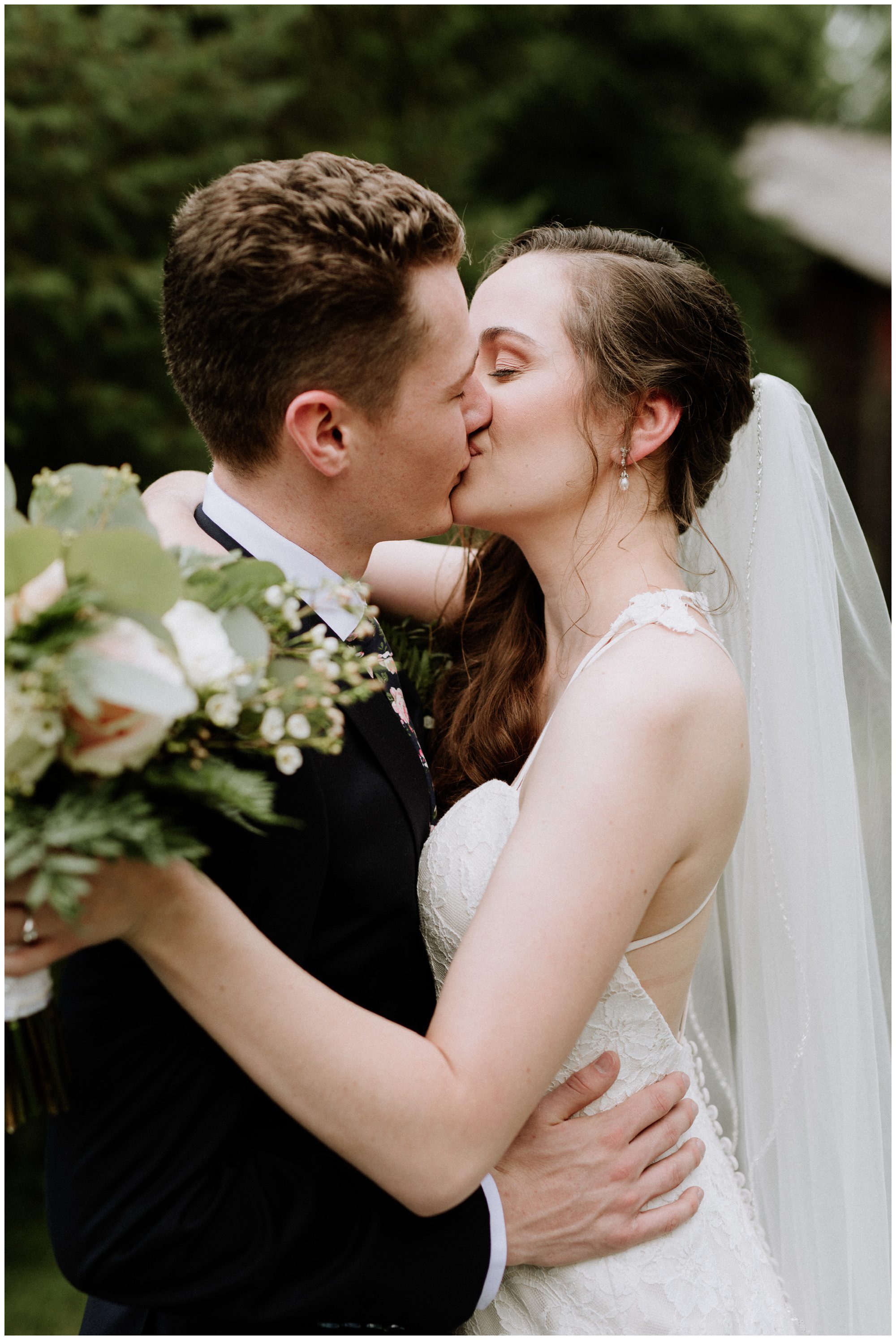 General Potter Farm Wedding, Pennsylvania Elopement Photographer, Philadelphia Elopement Photographer